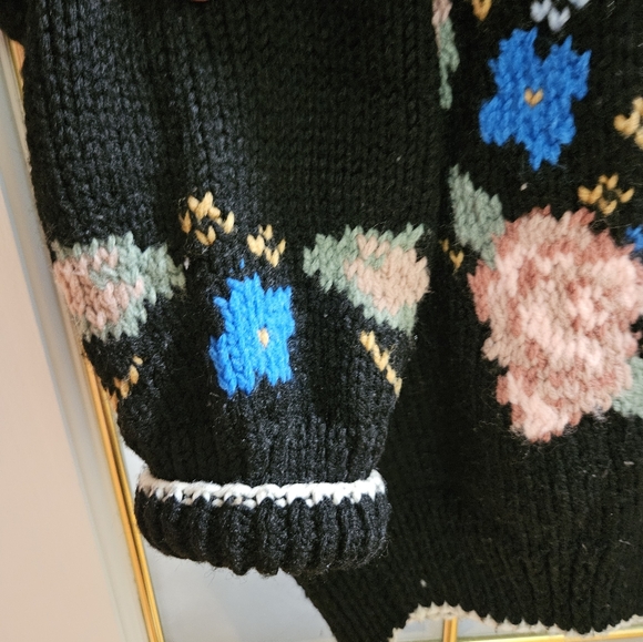 Vintage sweater size large - Picture 3 of 3